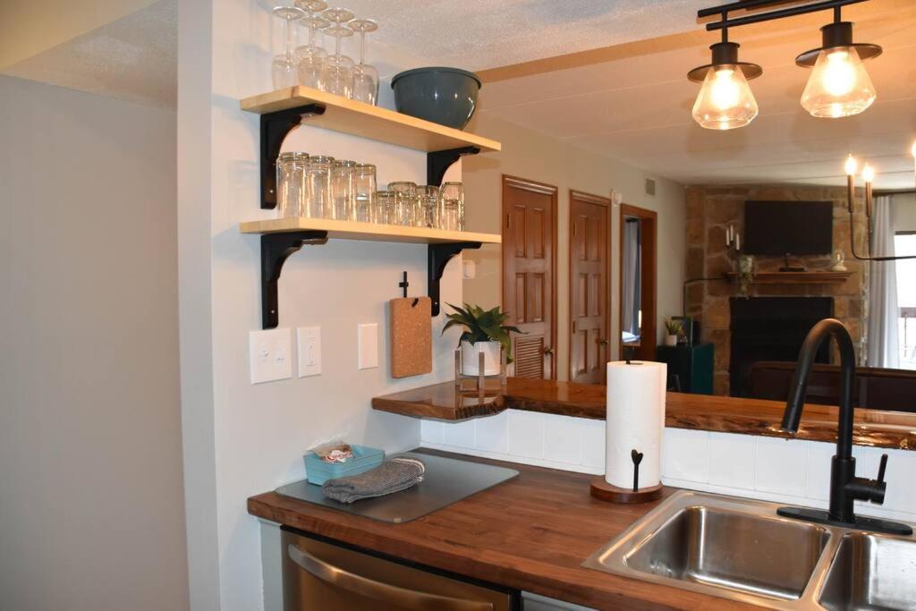 蓋特林堡Cozy Mountain Getaway! Mountain Views! 2 Bed, 2 Bath, Sleeps 6公寓 外观 照片