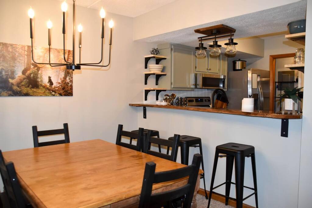 蓋特林堡Cozy Mountain Getaway! Mountain Views! 2 Bed, 2 Bath, Sleeps 6公寓 外观 照片